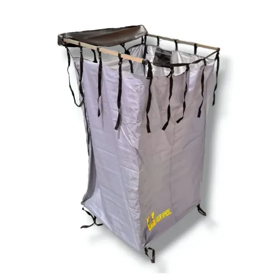 Outdoor umbrella, side bathroom