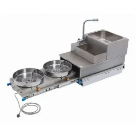 Complete kitchen box + sink + 2 gas stoves