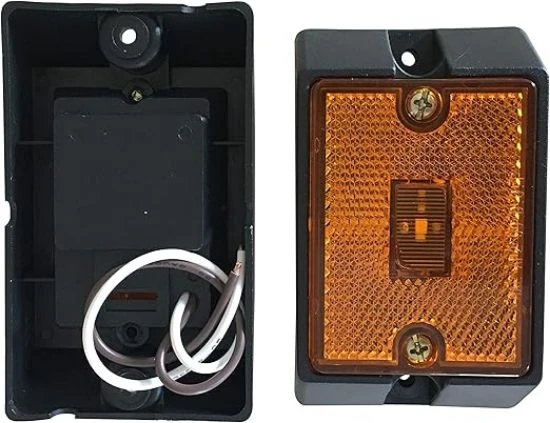 Side or rear lamp for the caravan