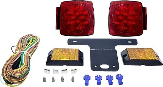 Caravan rear and side lamp assembly